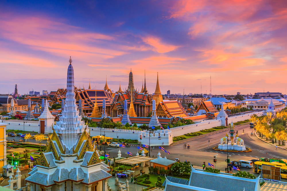 thailand family coastal adventure wat arun bangkok